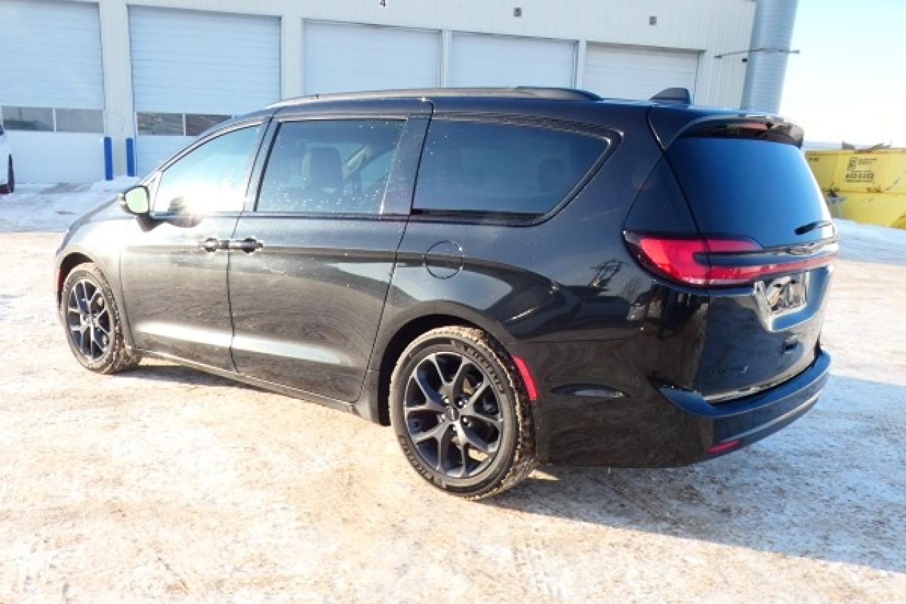 2022 Chrysler Pacifica S Touring L FWD w/Htd Leather, BUC - Photo #8