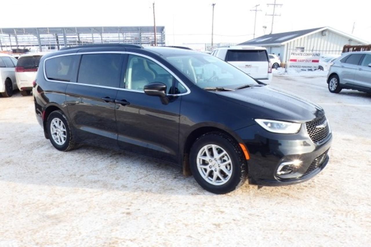 2022 Chrysler Pacifica Touring L FWD w/Htd Leather, pano S/R, BUC - Photo #4