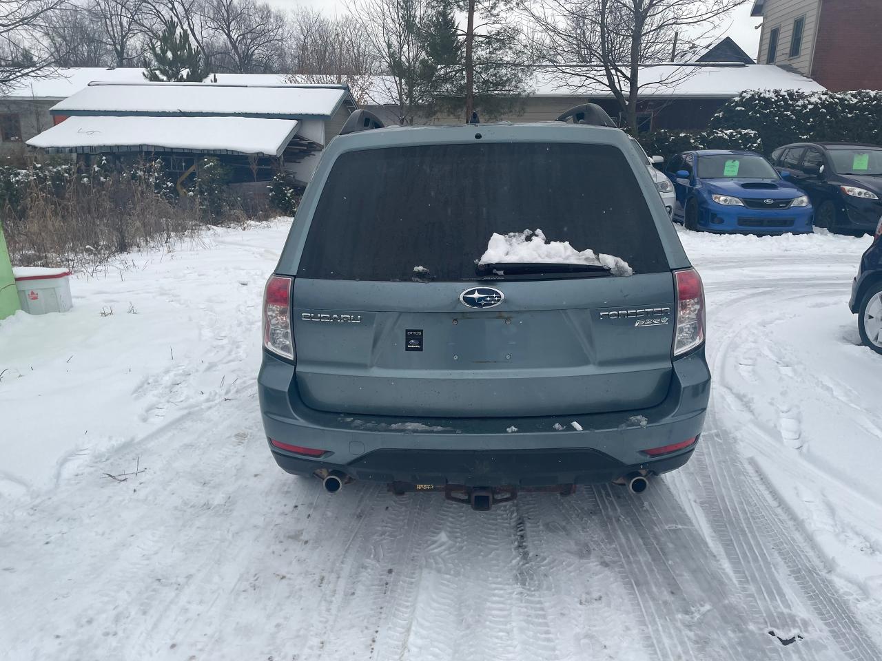 2010 Subaru Forester XS - Photo #6