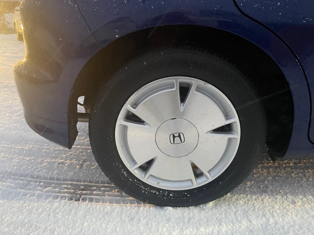2011 Honda Fit LX - Photo #11