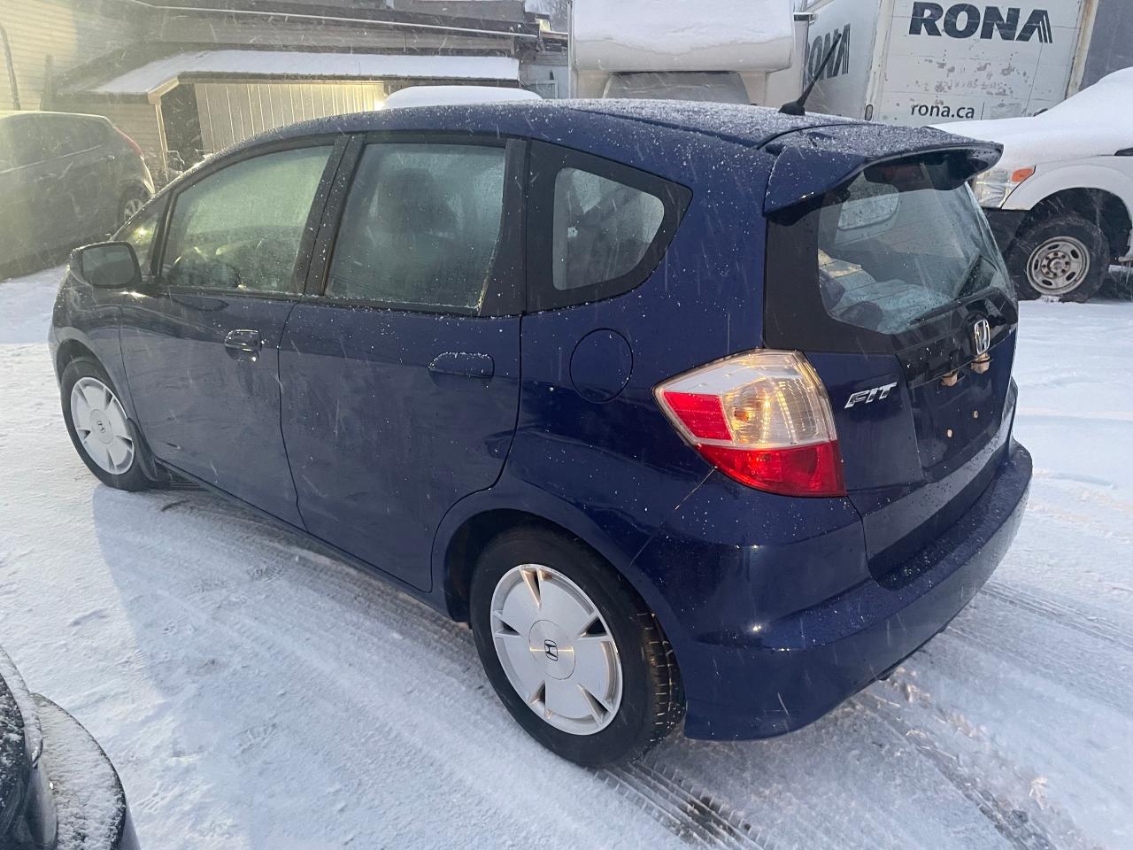 2011 Honda Fit LX - Photo #5