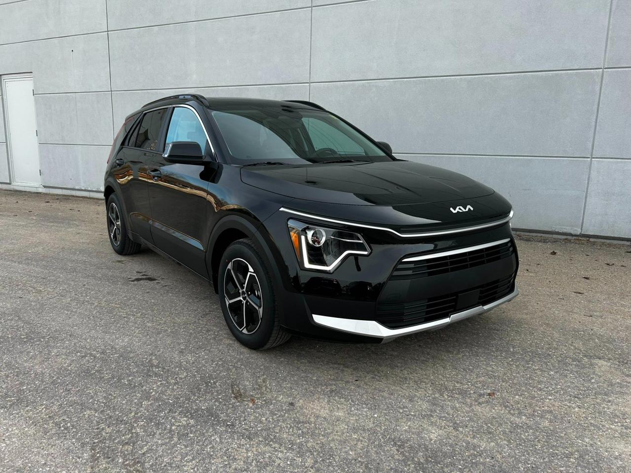 New 2025 Kia NIRO PLUG-IN Hybrid EX Premium PHEV for sale in Listowel, ON