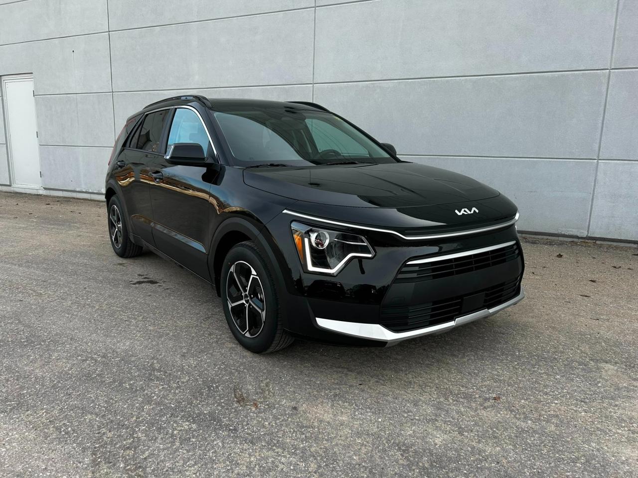 New 2025 Kia NIRO PLUG-IN Hybrid EX Premium PHEV for sale in Listowel, ON
