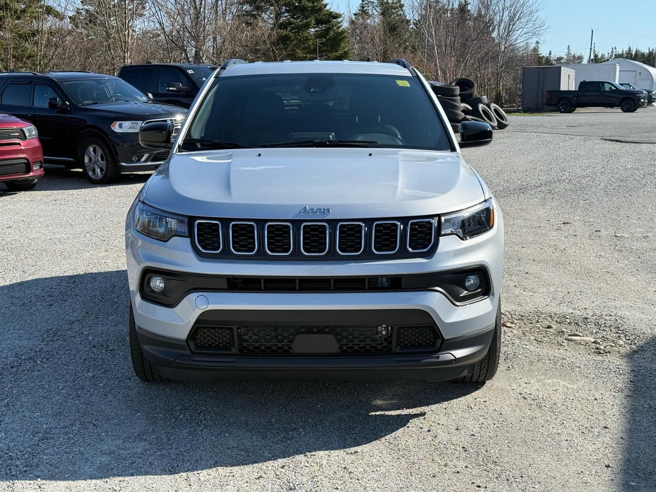 2025 Jeep Compass NORTH 4X4 Photo2