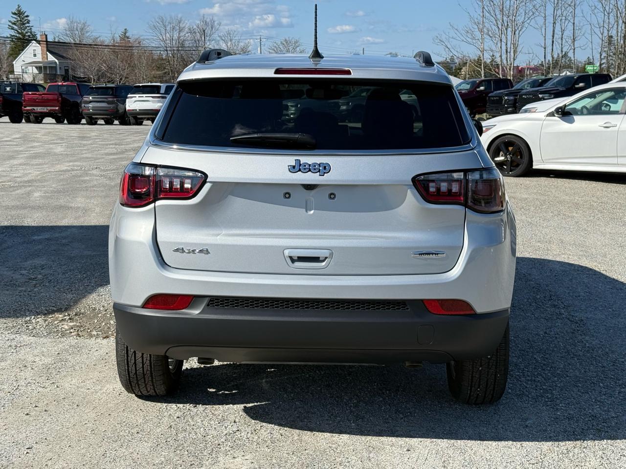 2025 Jeep Compass NORTH 4X4 Photo6