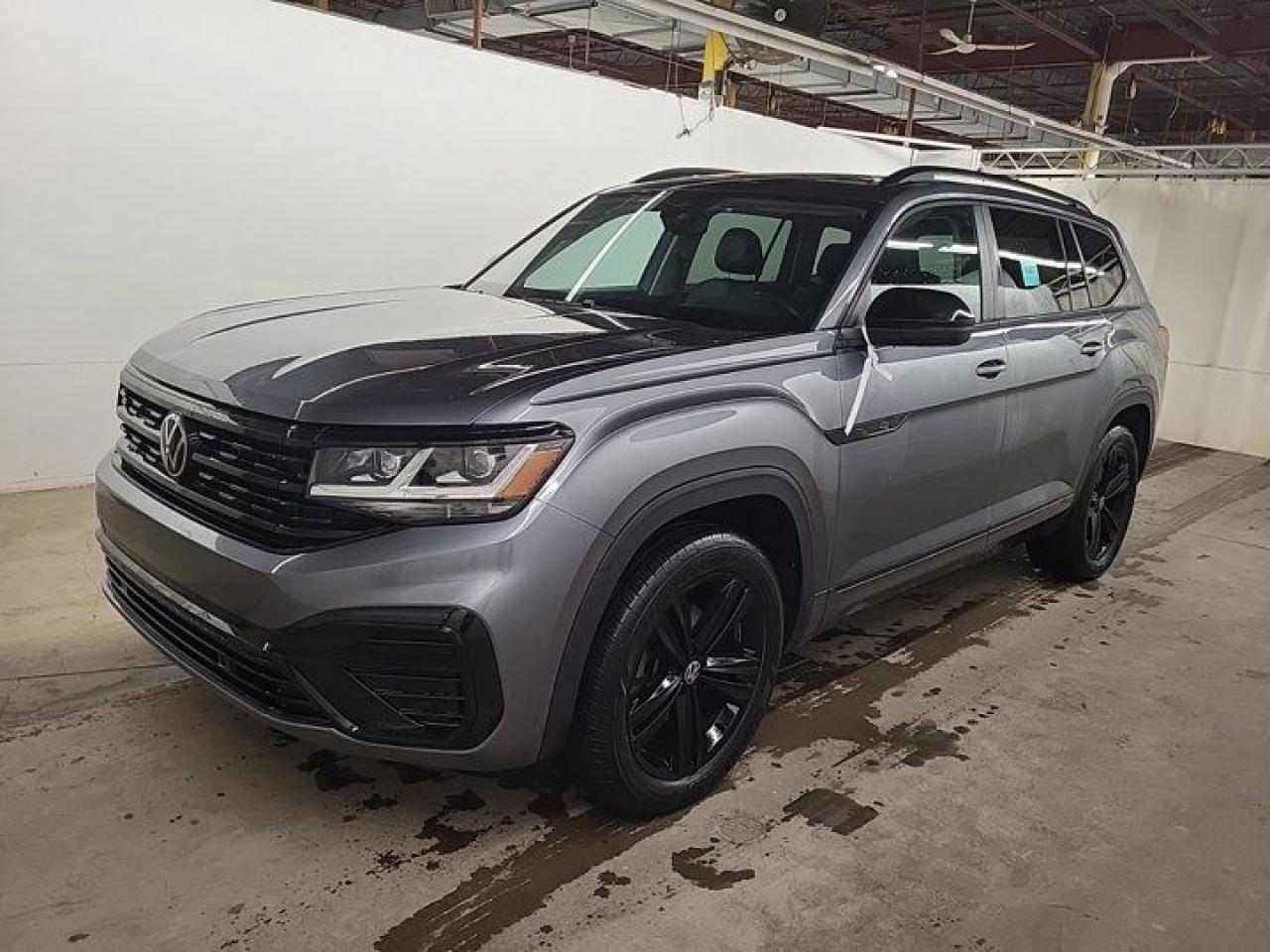 Used 2023 Volkswagen Atlas Highline | R-Line | V6 | AWD | Leather | Pano Roof | Nav | Cooled + Heated Seats and much more! for sale in Guelph, ON