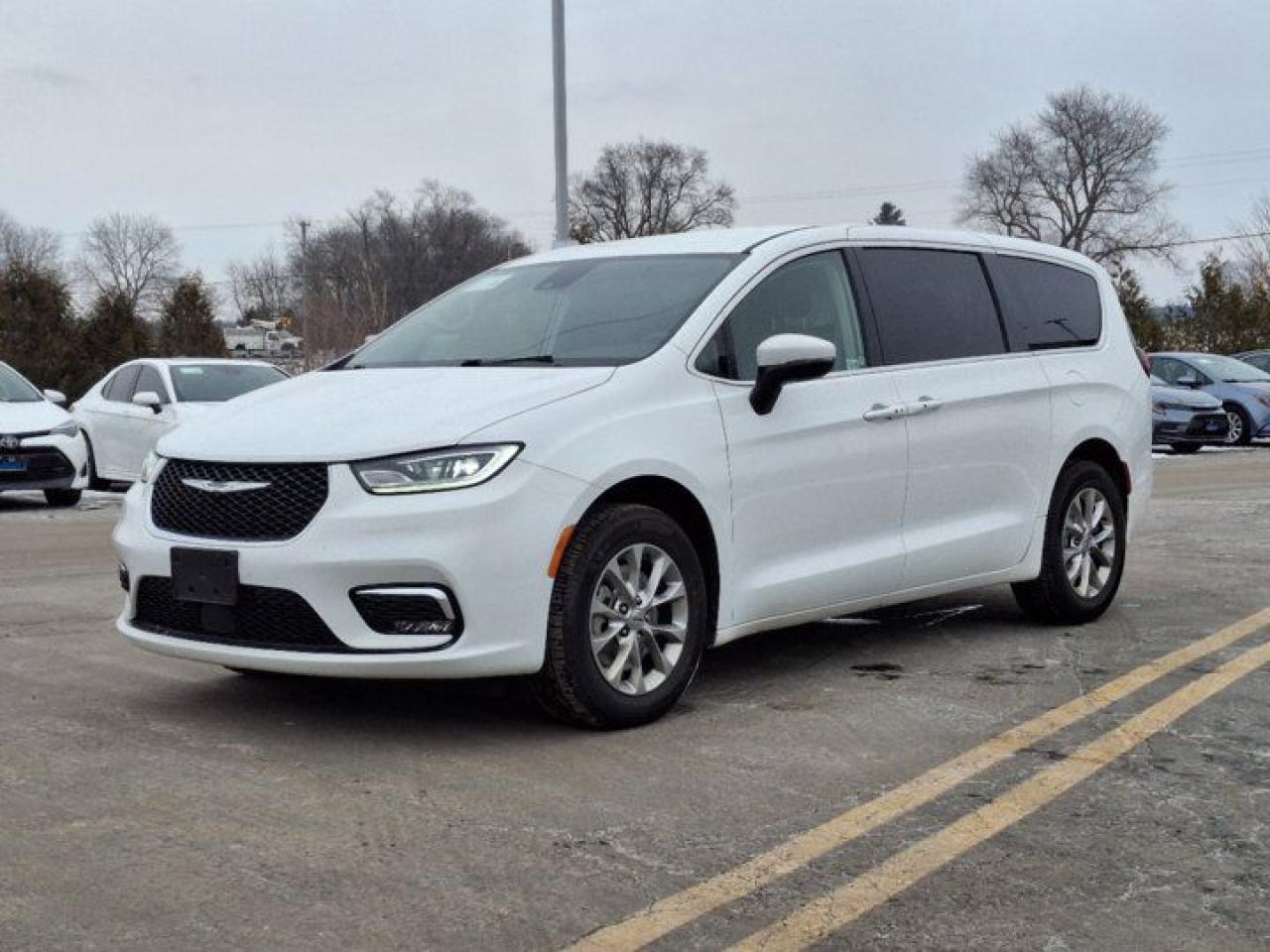 Used 2023 Chrysler Pacifica Touring L  | AWD | Leather | Heated Steering + Seats | Power Sliders + Hatch | CarPlay + Android for sale in Guelph, ON