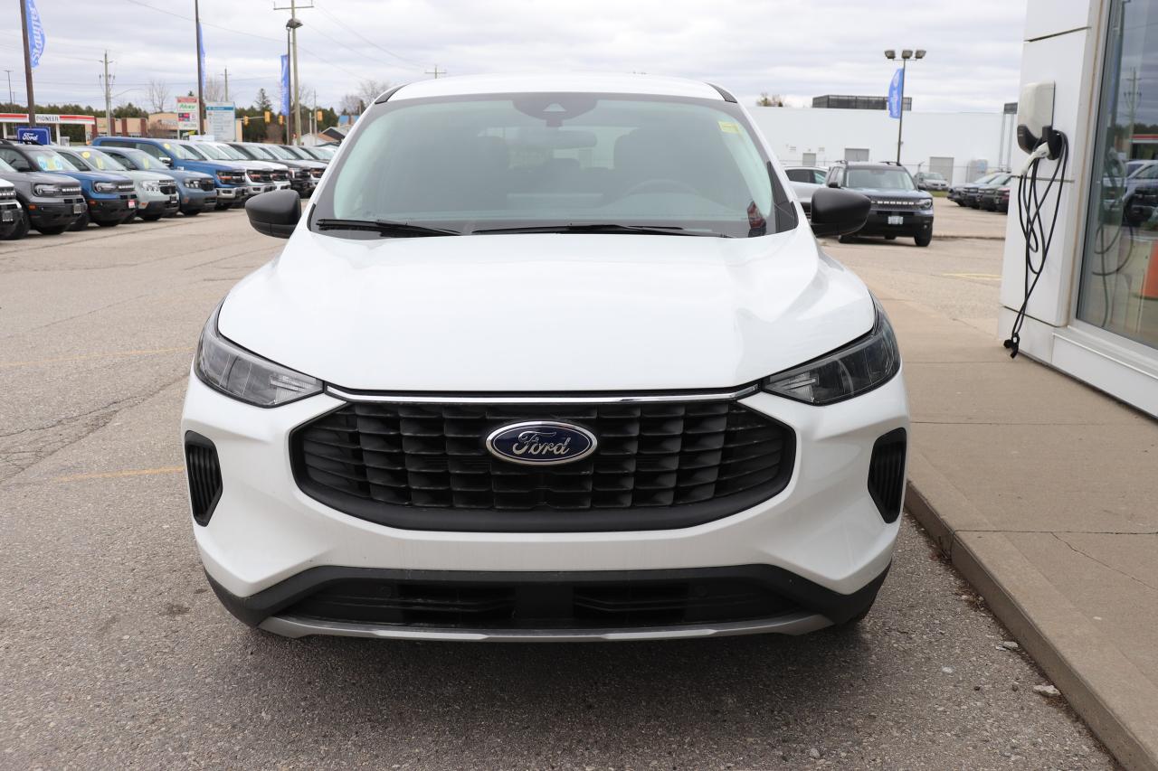 2025 Ford Escape Active AWD Photo4