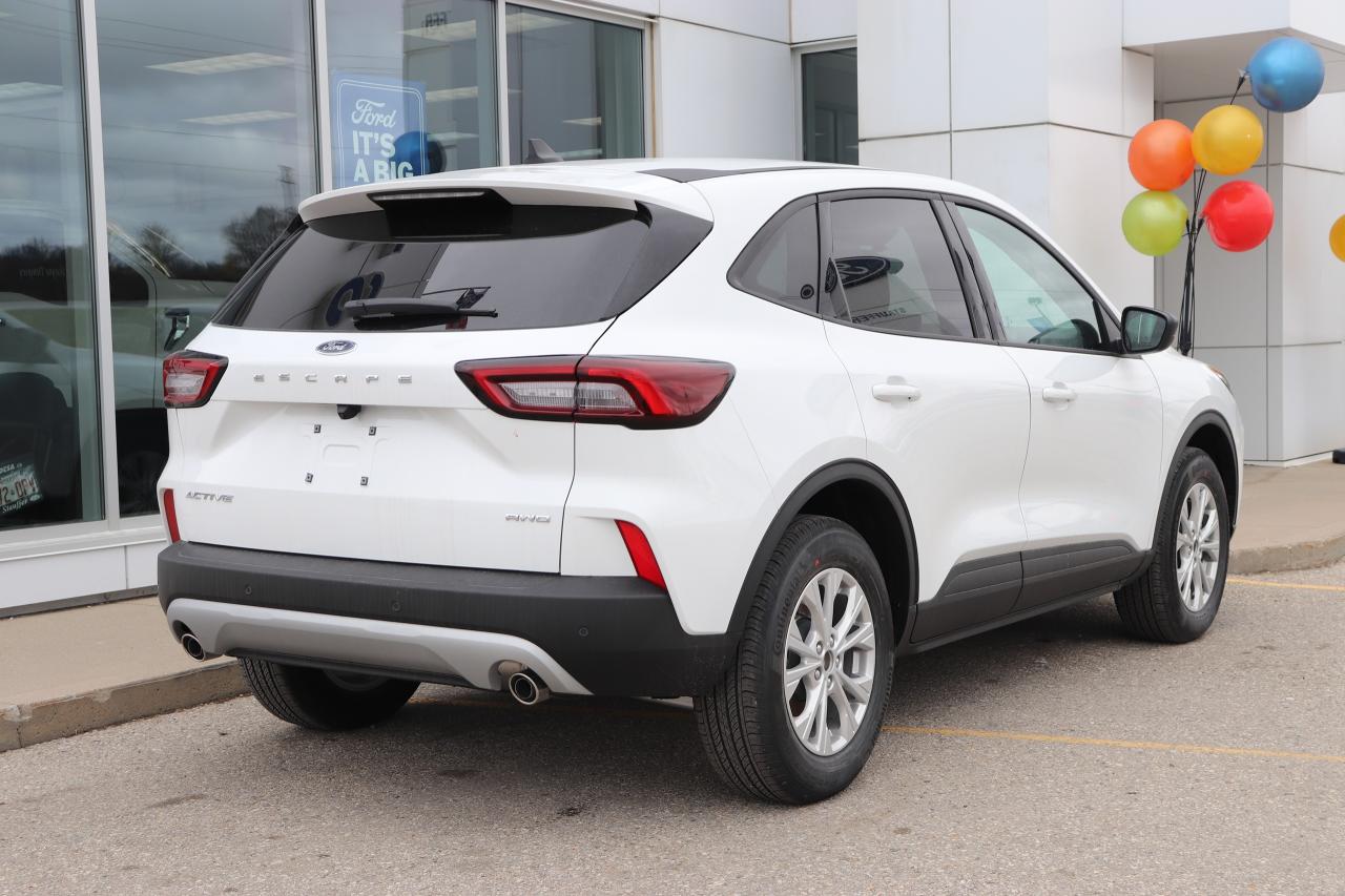2025 Ford Escape Active AWD Photo1