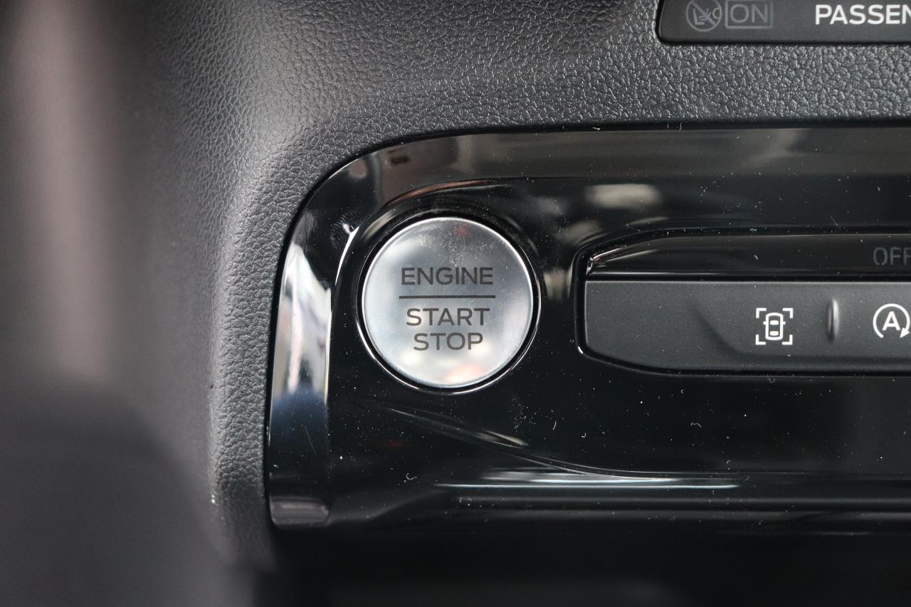 2025 Ford Escape Active AWD Photo5