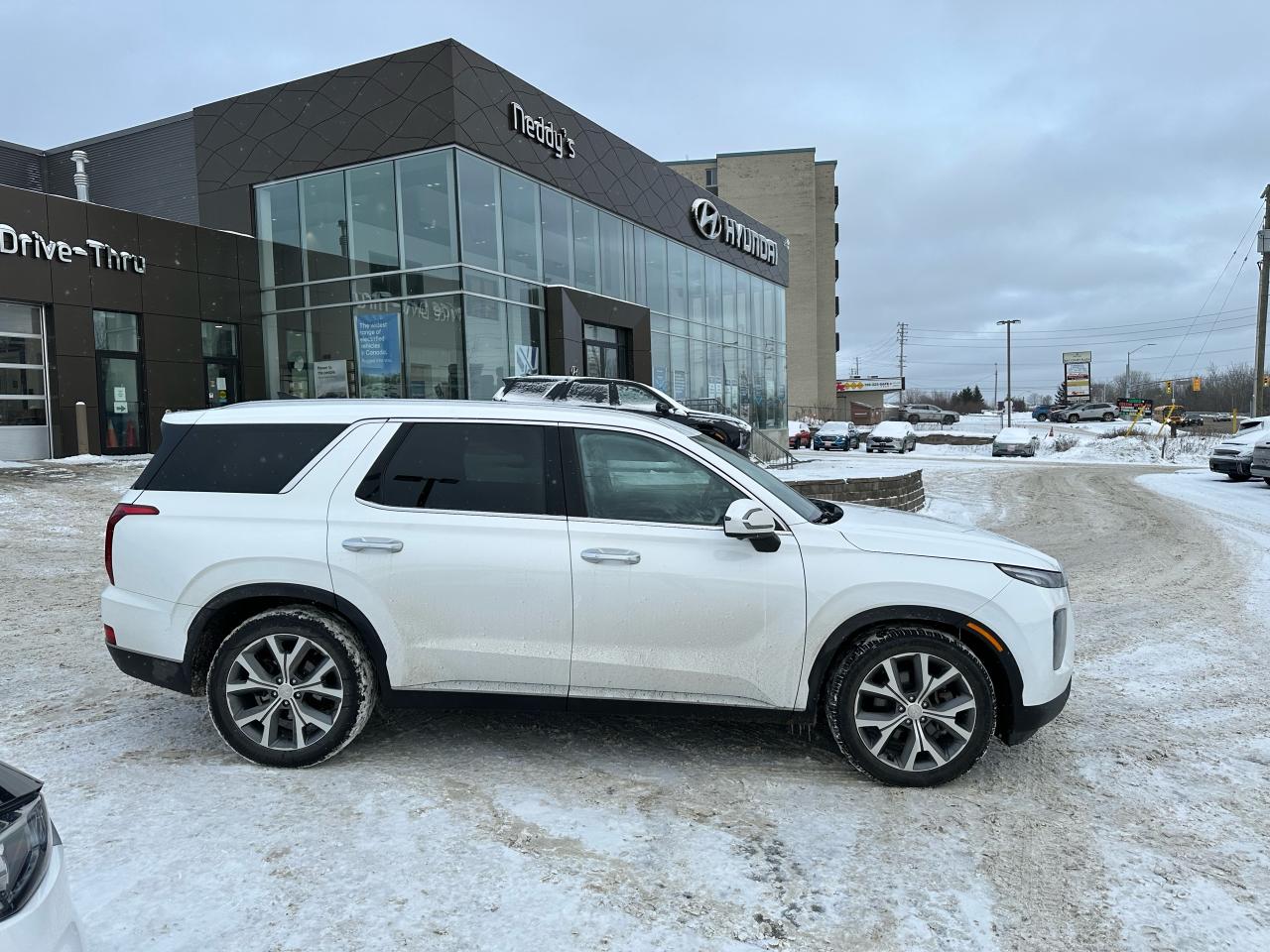 2022 Hyundai PALISADE Luxury 7-Passenger AWD Photo6