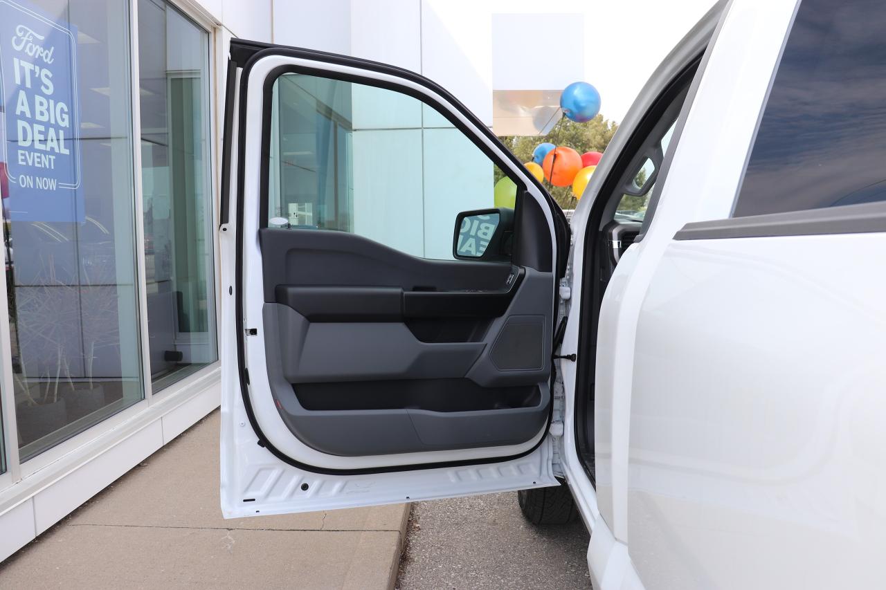 2025 Ford F-150 XL 4WD REG CAB 8' BOX Photo5