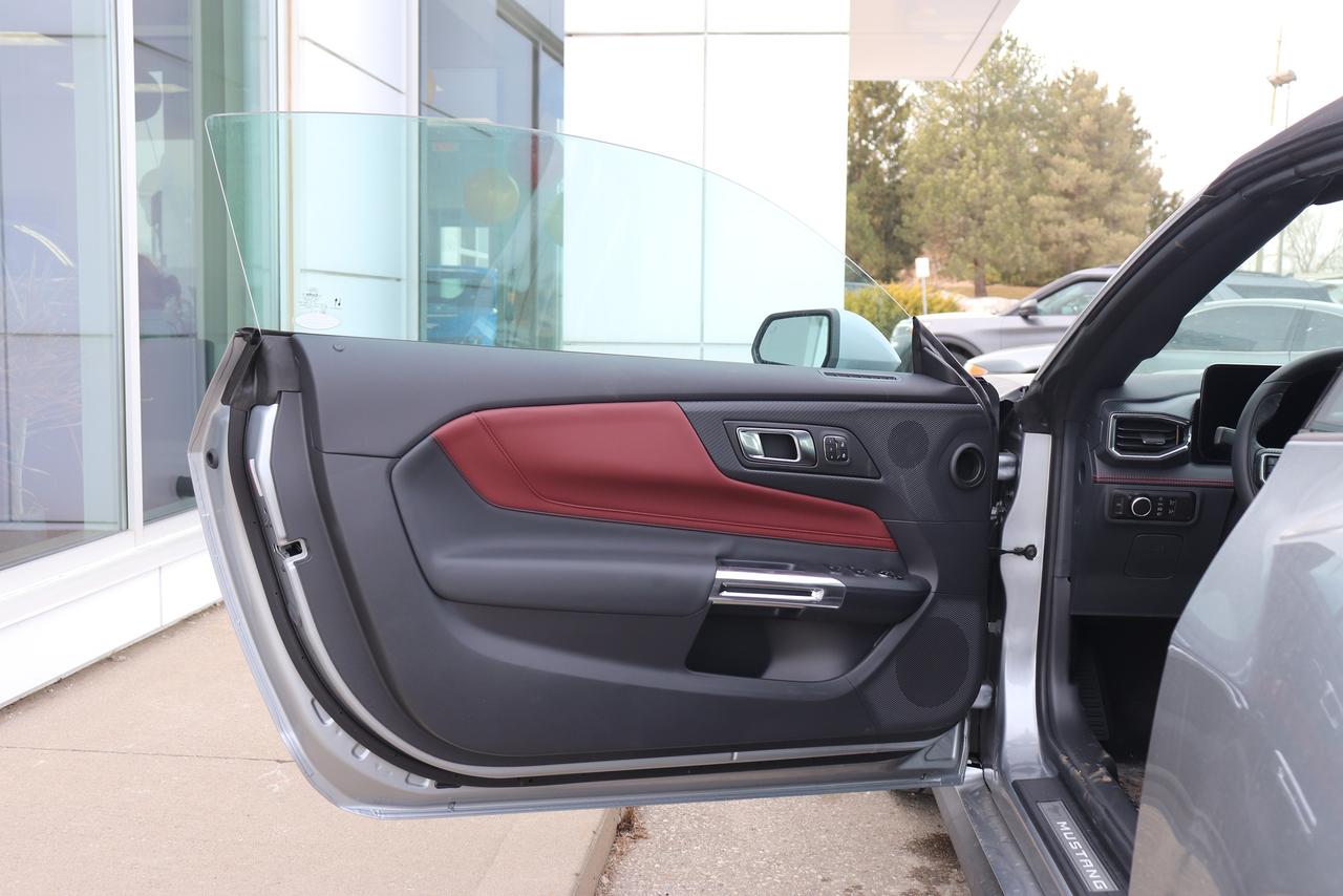 2025 Ford Mustang GT Premium Convertible Photo