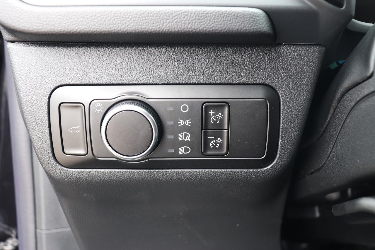 2025 Ford Escape ST-LINE FWD Photo5