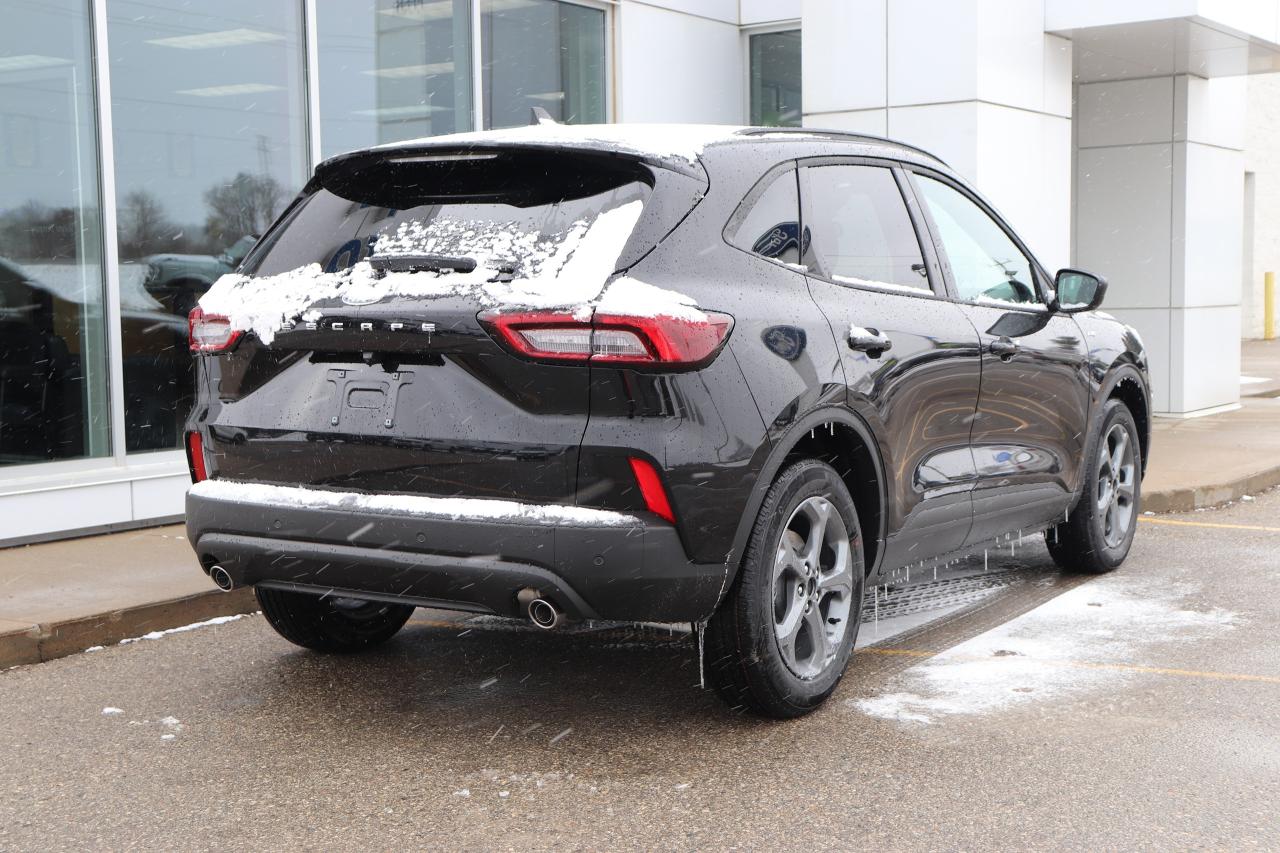 2025 Ford Escape ST-LINE FWD Photo1