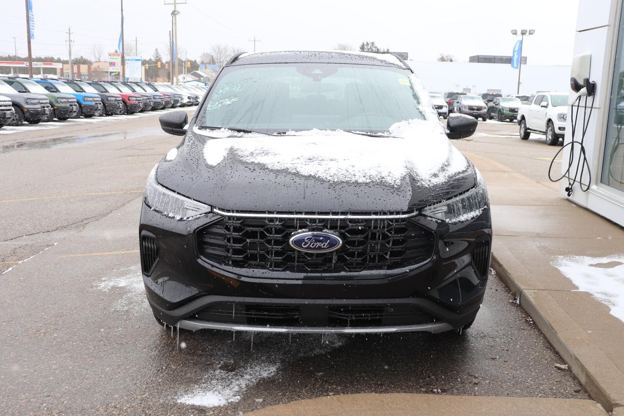 2025 Ford Escape ST-LINE FWD Photo4