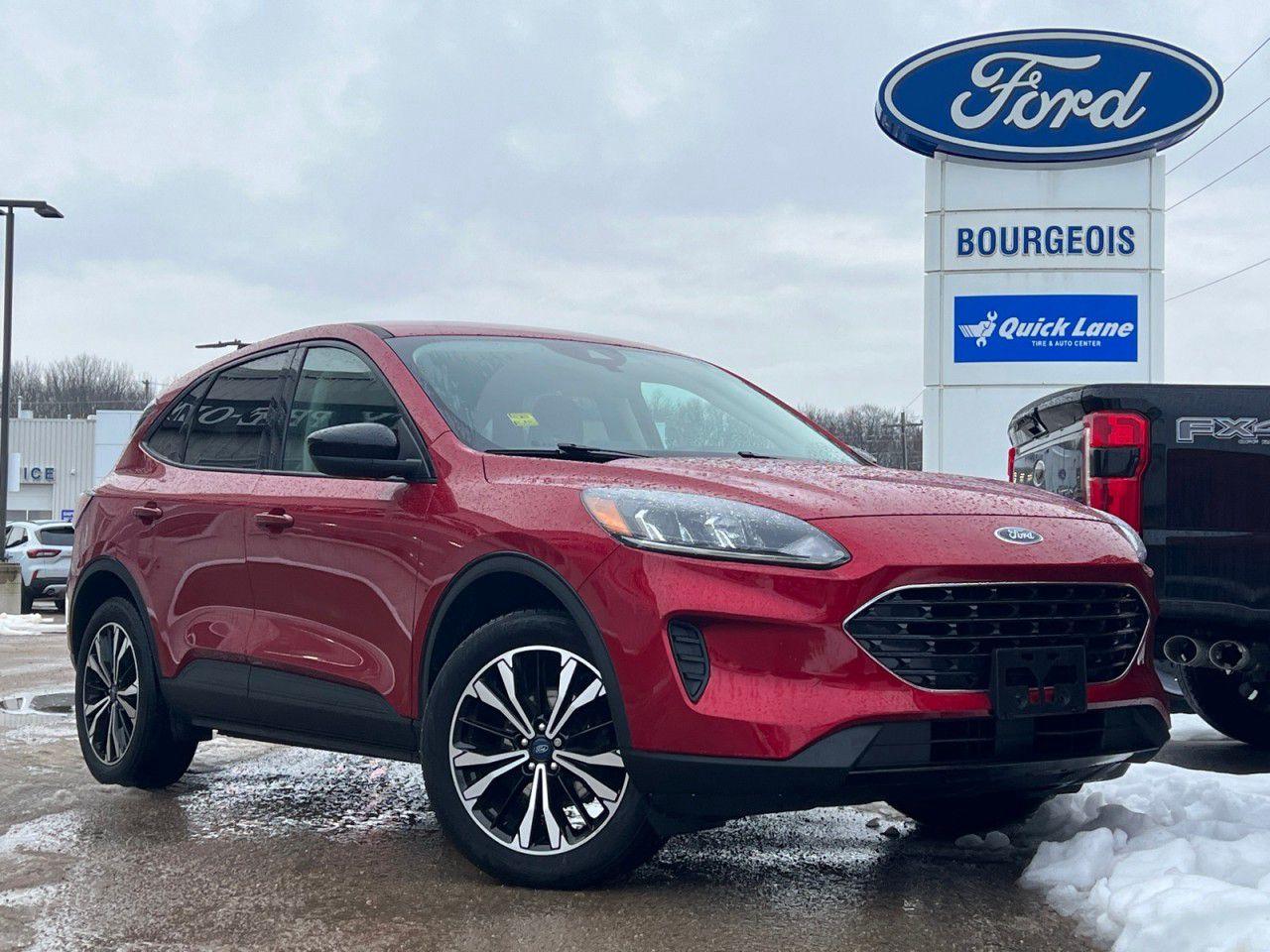 Used 2021 Ford Escape SE AWD for sale in Midland, ON