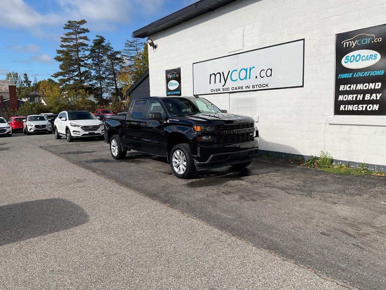 Used 2021 Chevrolet Silverado 1500 Custom 5.3L CUSTOM 4X4 CREW CAB!!  BACKUP CAM. 20