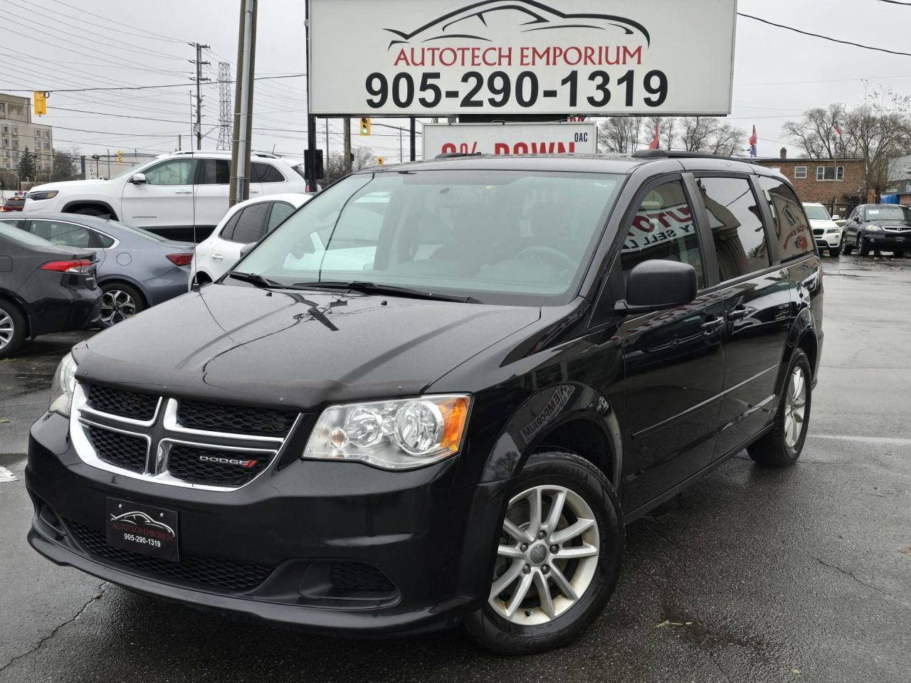 Used 2017 Dodge Grand Caravan SXT / Stow N GO  / DVD / Tri Zone Climate for sale in Mississauga, ON