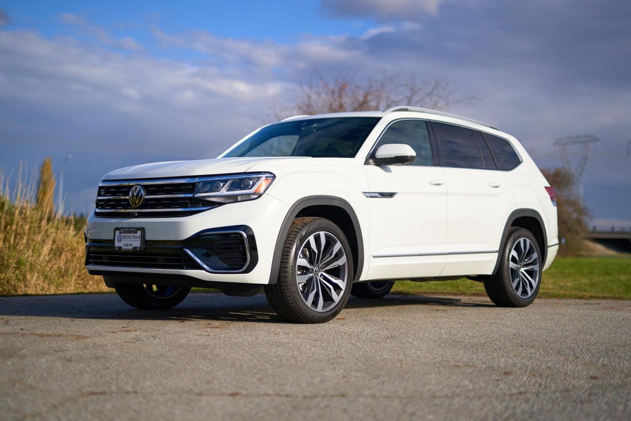 Used 2021 Volkswagen Atlas 3.6 FSI Execline *R LINE* *MURANO BROWN INTERIOR*  *DIGITAL DASH* *LEATHER* *SUNROOF* *CARPLAY* *DRIVER ASSIST* for sale in Surrey, BC