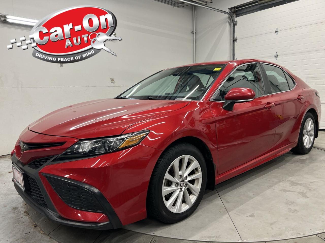 Used 2021 Toyota Camry SE | LEATHER | CARPLAY | HTD SEATS | SAFETYSENSE for sale in Ottawa, ON