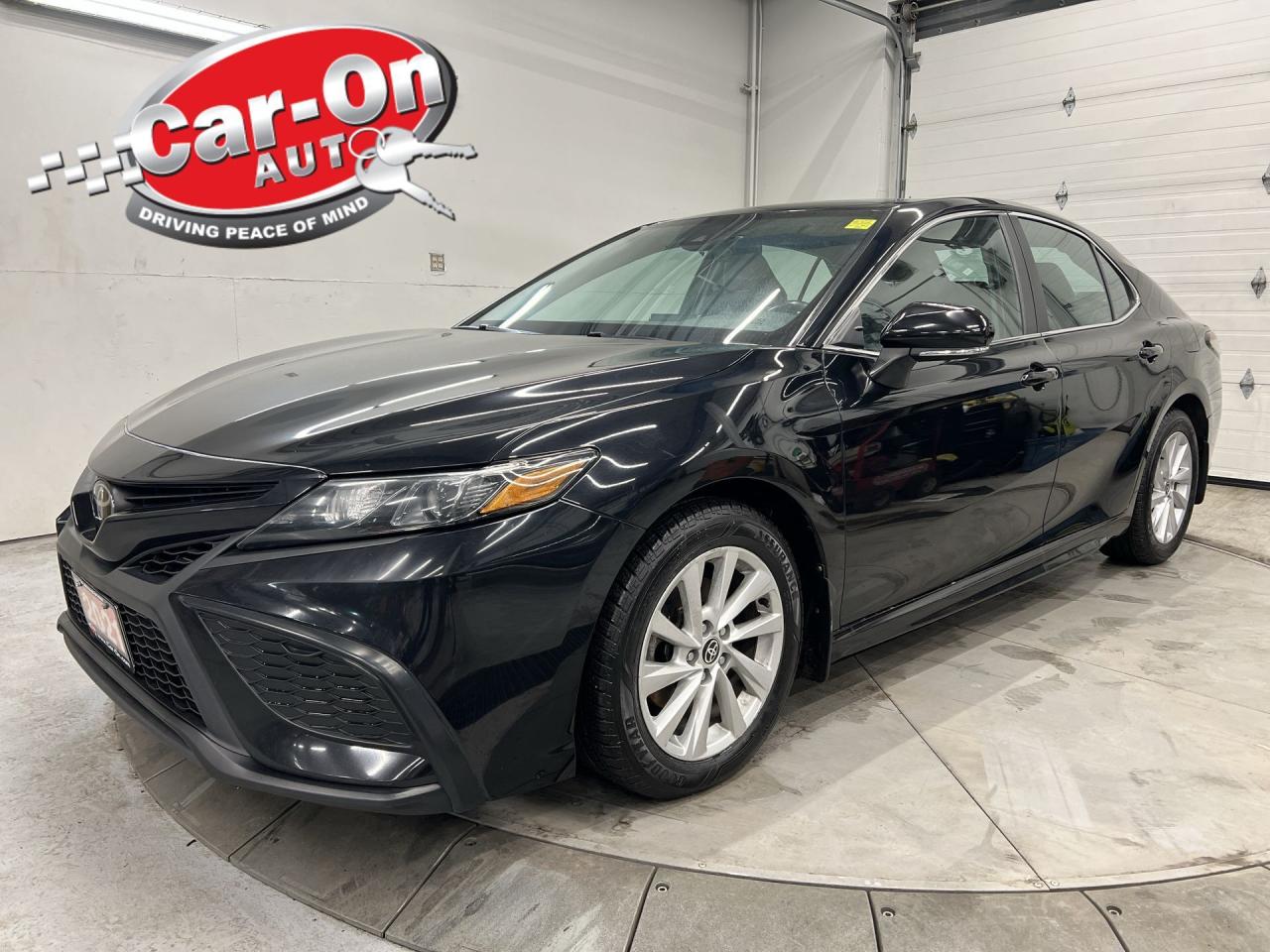 Used 2021 Toyota Camry SE | LEATHER | CARPLAY | HTD SEATS | SAFETYSENSE for sale in Ottawa, ON