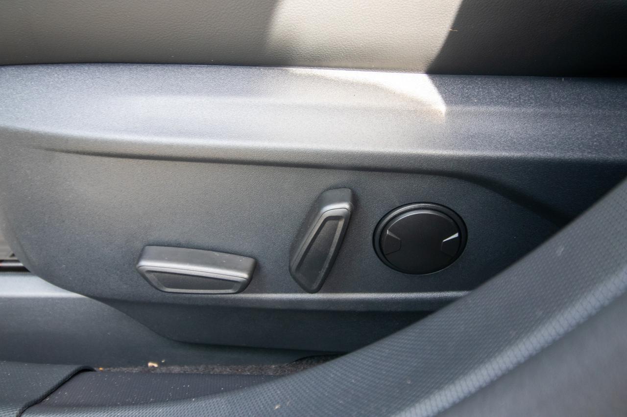 2024 Ford Mustang Mach-E Select AWD Standard Range Photo5