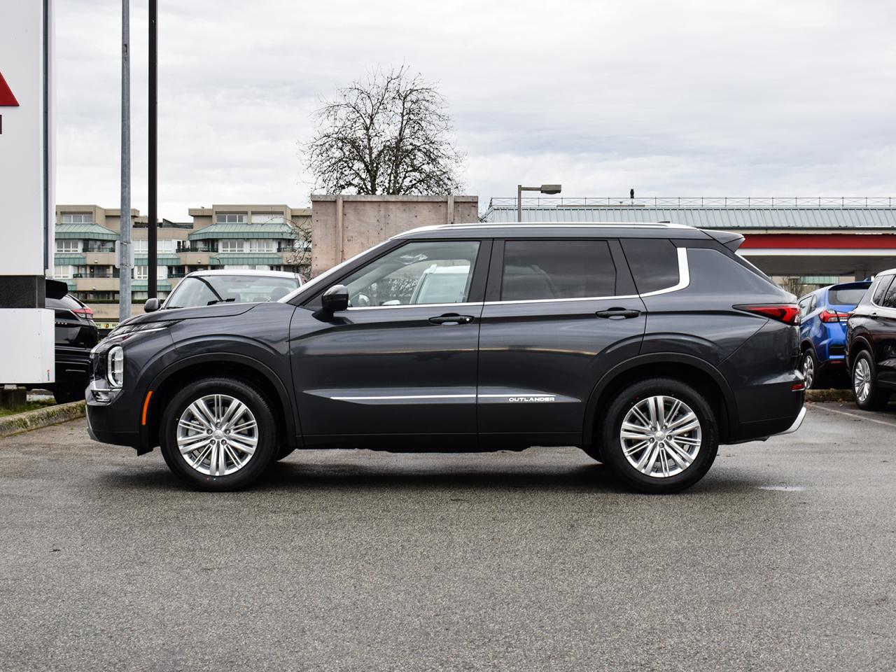 New 2024 Mitsubishi Outlander SE - Heated Seats, Sunroof, Power Liftgate for sale in Coquitlam, BC