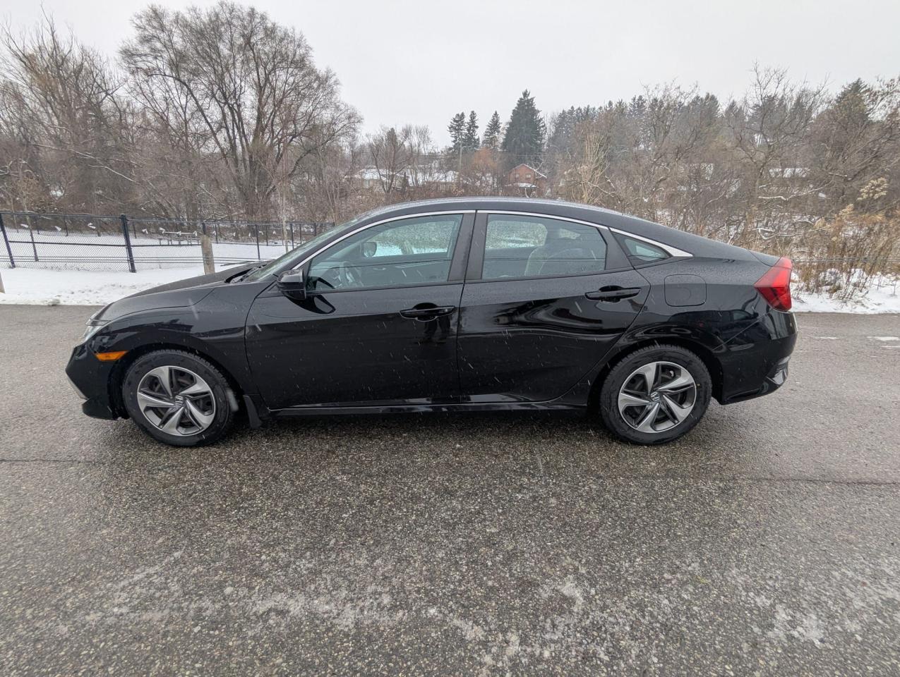 2020 Honda Civic LX Photo3