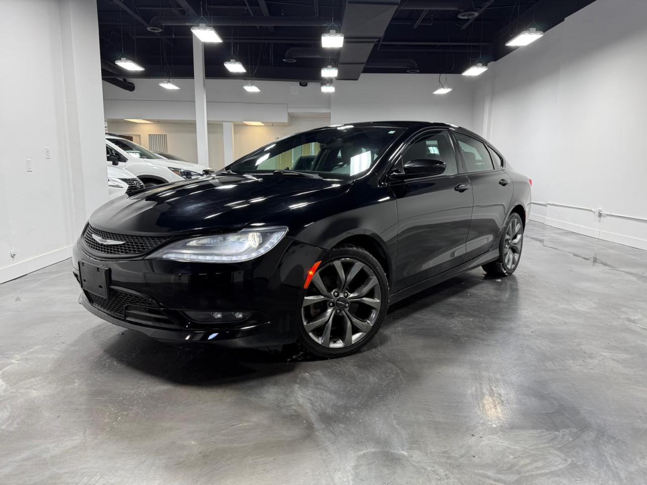 Used 2016 Chrysler 200 AUTO NO ACCIDENT NAVIGATION BACKUP CAMERA H-SEATS for sale in Oakville, ON