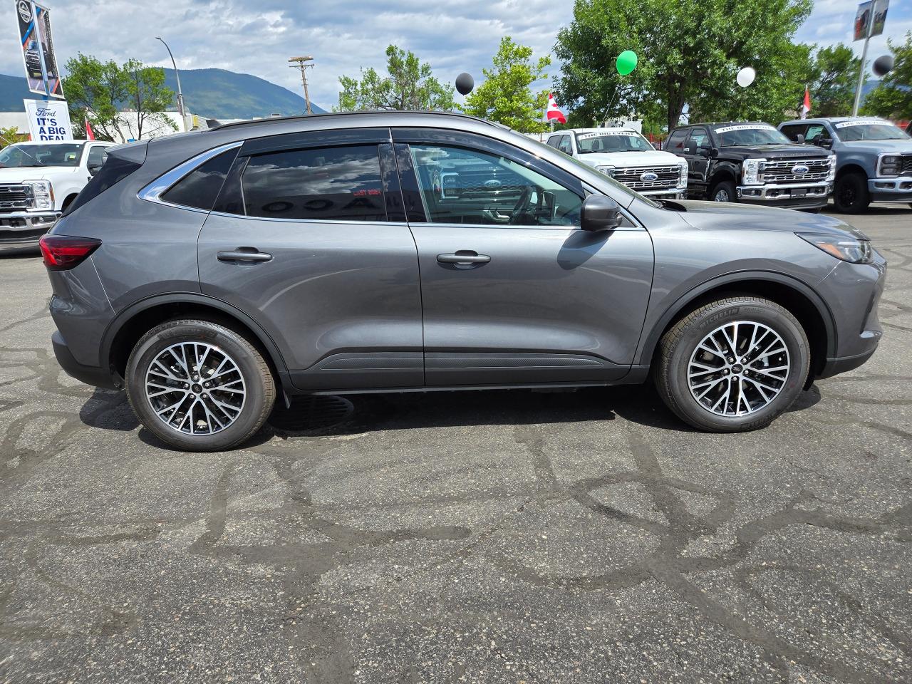 2025 Ford Escape PHEV Photo