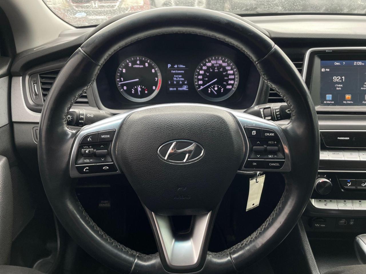 2018 Hyundai Sonata GL *APPLE CARPLAY, ANDROID AUTO, BACKUP CAM* - Photo #12