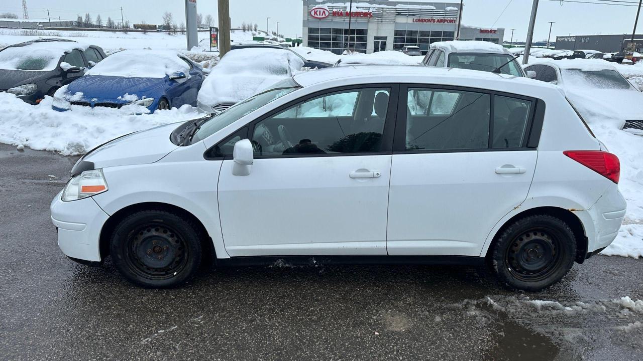 2010 Nissan Versa 1.8S AUTO, HATCH, ONLY 96,000KMS, CERTIFIED - Photo #2