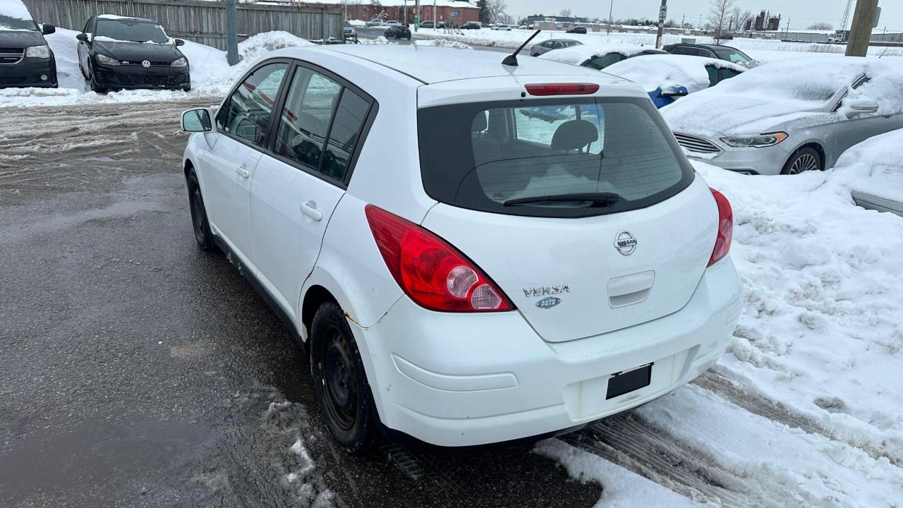 2010 Nissan Versa 1.8S AUTO, HATCH, ONLY 96,000KMS, CERTIFIED - Photo #3