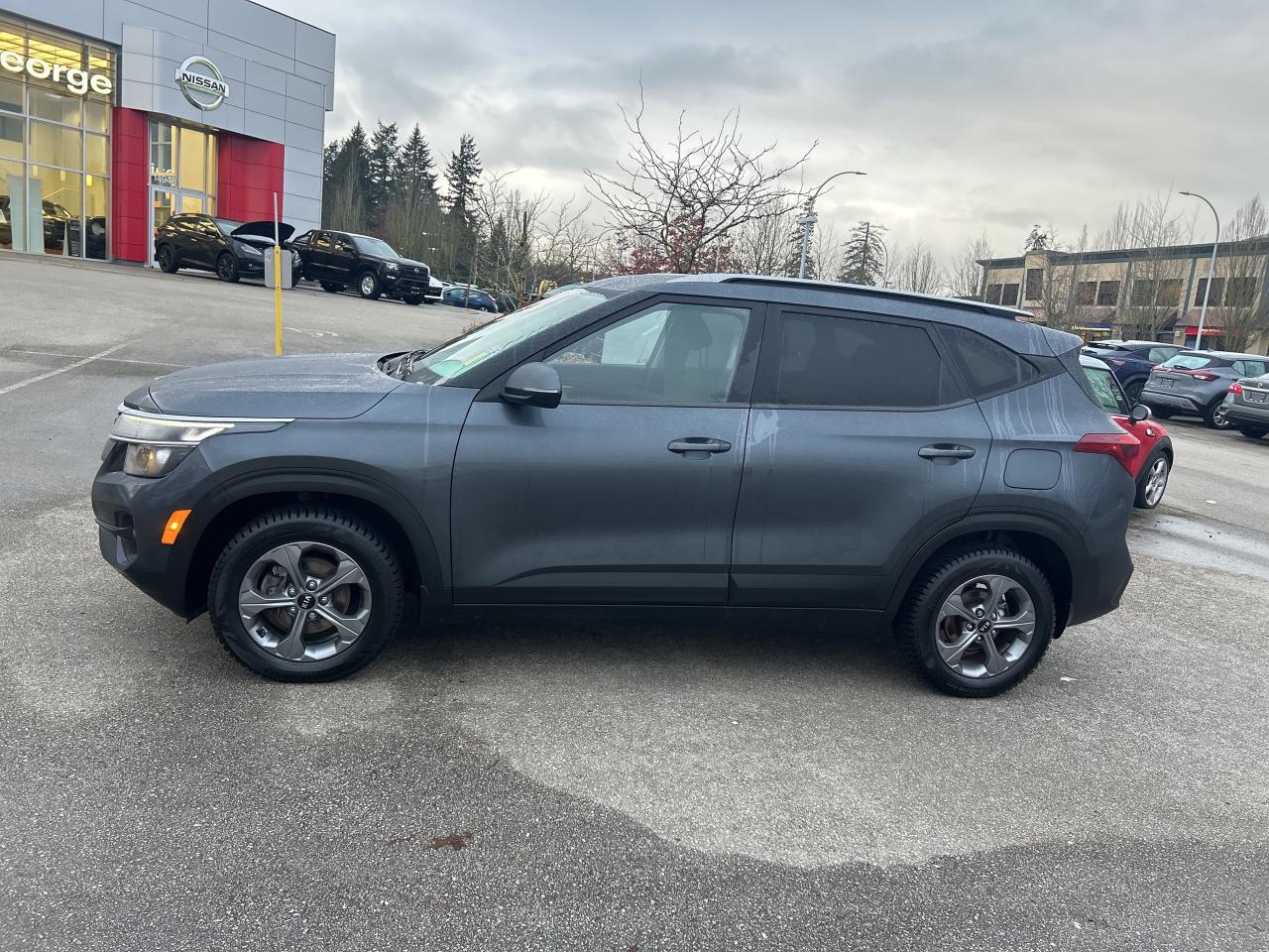 AUTOMATIC, AIR COND, POWER WINDOWS, LOCKS, CRUISE, TILT, HEATED SEATS, ALLOY WHEELS, REARVIEW CAMERA, APPLE CARPLAY AND MORE. CAR PROOF ON REQUEST! VEHICLE WARRANTY IS INCLUDED AT THIS PRICE! Call one of our Licensed Sales Consultants for accurate details. Your Trade in is welcome at King George Nissan.  Price subject to $599 documentation fee.