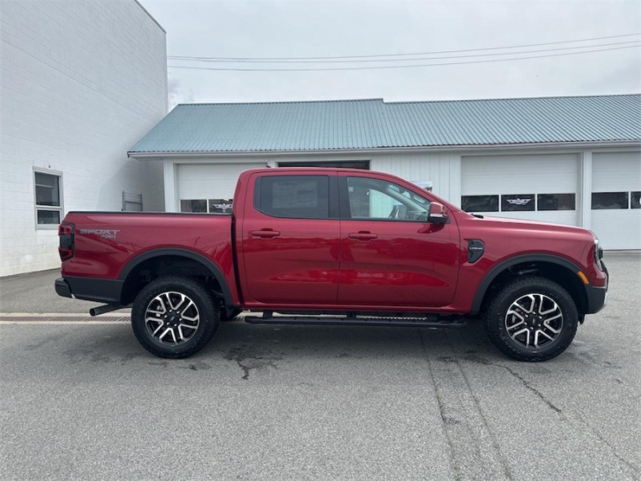 2025 Ford Ranger Lariat  - Leather Seats Photo5