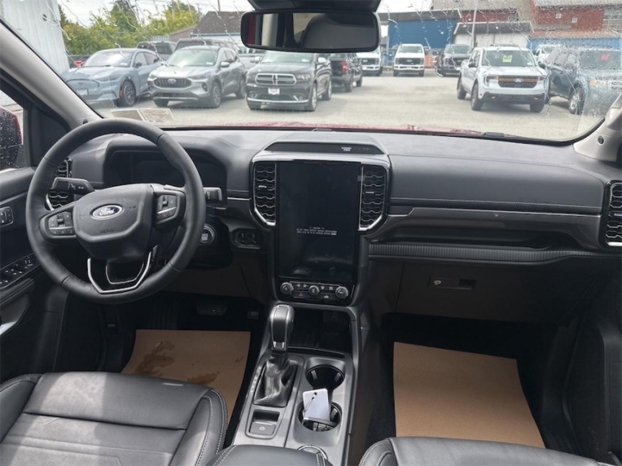 2025 Ford Ranger Lariat  - Leather Seats Photo5