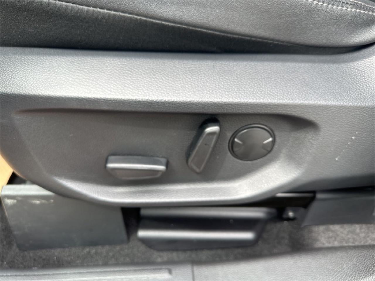 2025 Ford Ranger Lariat  - Leather Seats Photo5