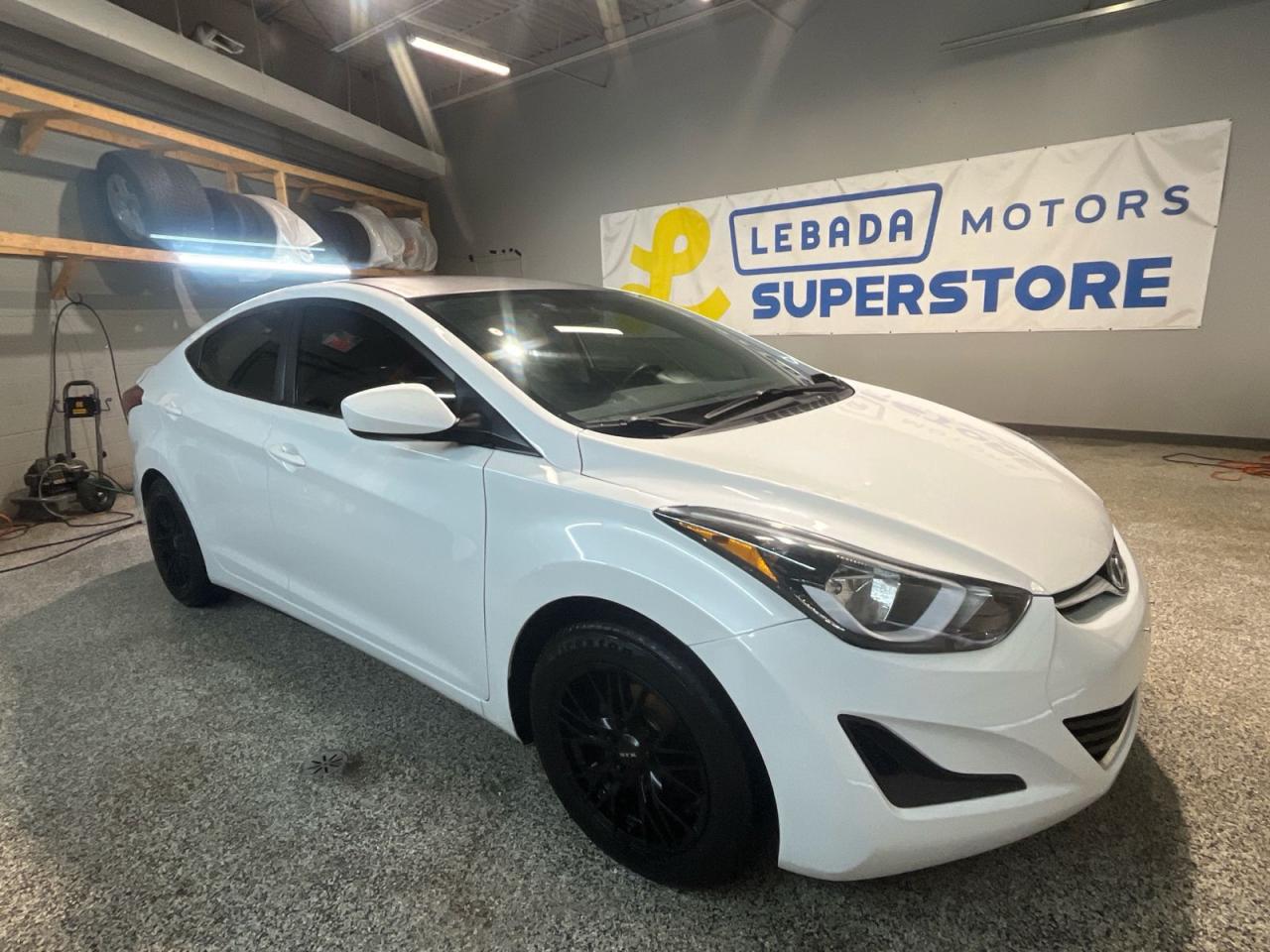 Used 2016 Hyundai Elantra Limited *  Normal/Sport/Comfort Drive Modes *  Keyless Entry * Rear Child Safety Locks * Heated Seats * Power Locks/Windows/Side Mirrors * Leather Wra for sale in Cambridge, ON