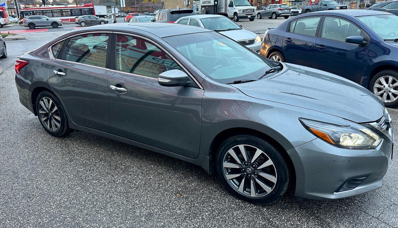 2017 Nissan Altima 2.5 SL Photo3