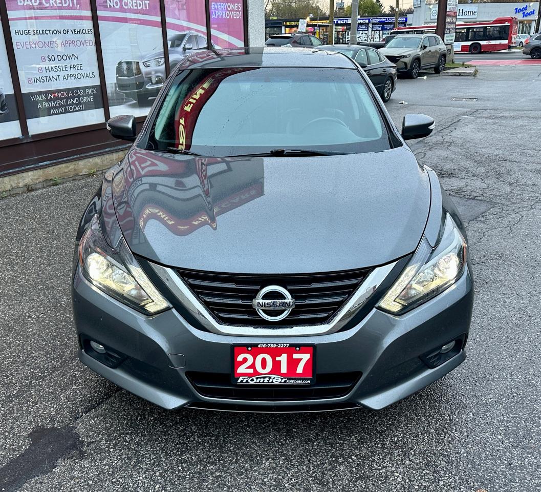 2017 Nissan Altima 2.5 SL Photo2