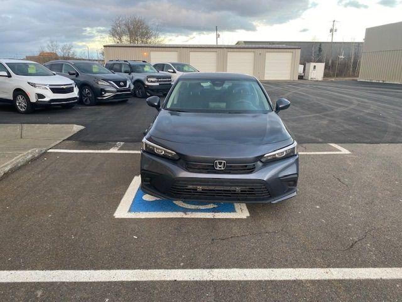 2022 Honda Civic LX CVT - Photo #4