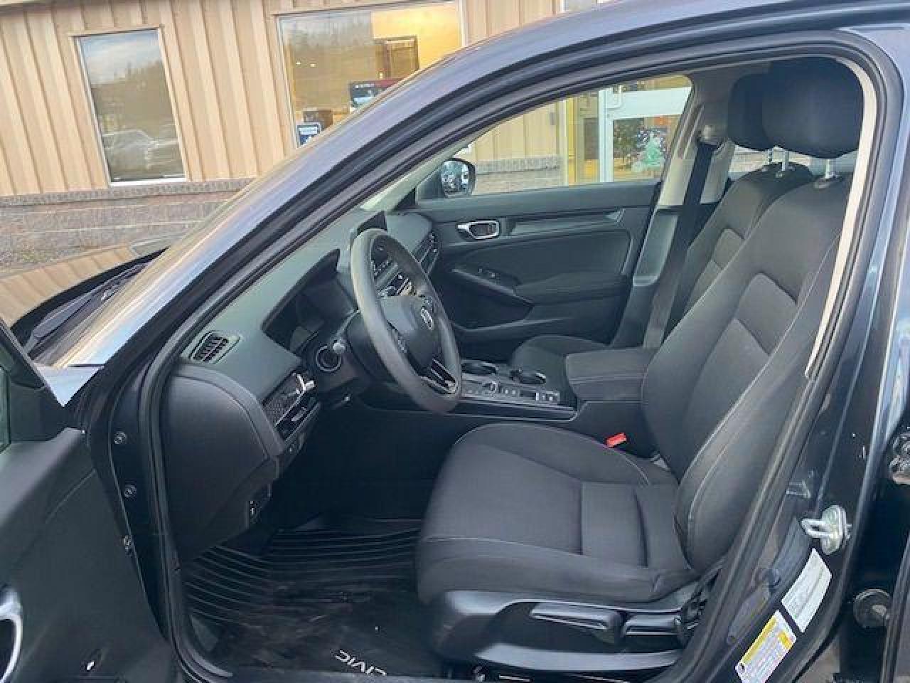 2022 Honda Civic LX CVT - Photo #5