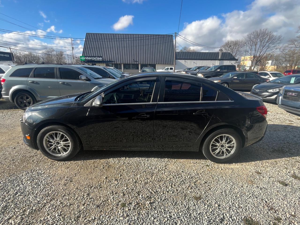 2011 Chevrolet Cruze ONE OWNER No Rust Clean CARFAX - LOW KM with Safety and Warranty, Financing available Photo3