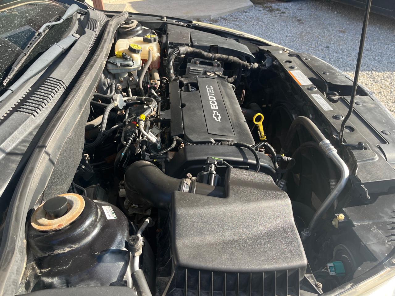 2011 Chevrolet Cruze ONE OWNER, Clean CARFAX, LOW KM with Safety and 1 year $5000 Powertrain Warranty. Photo