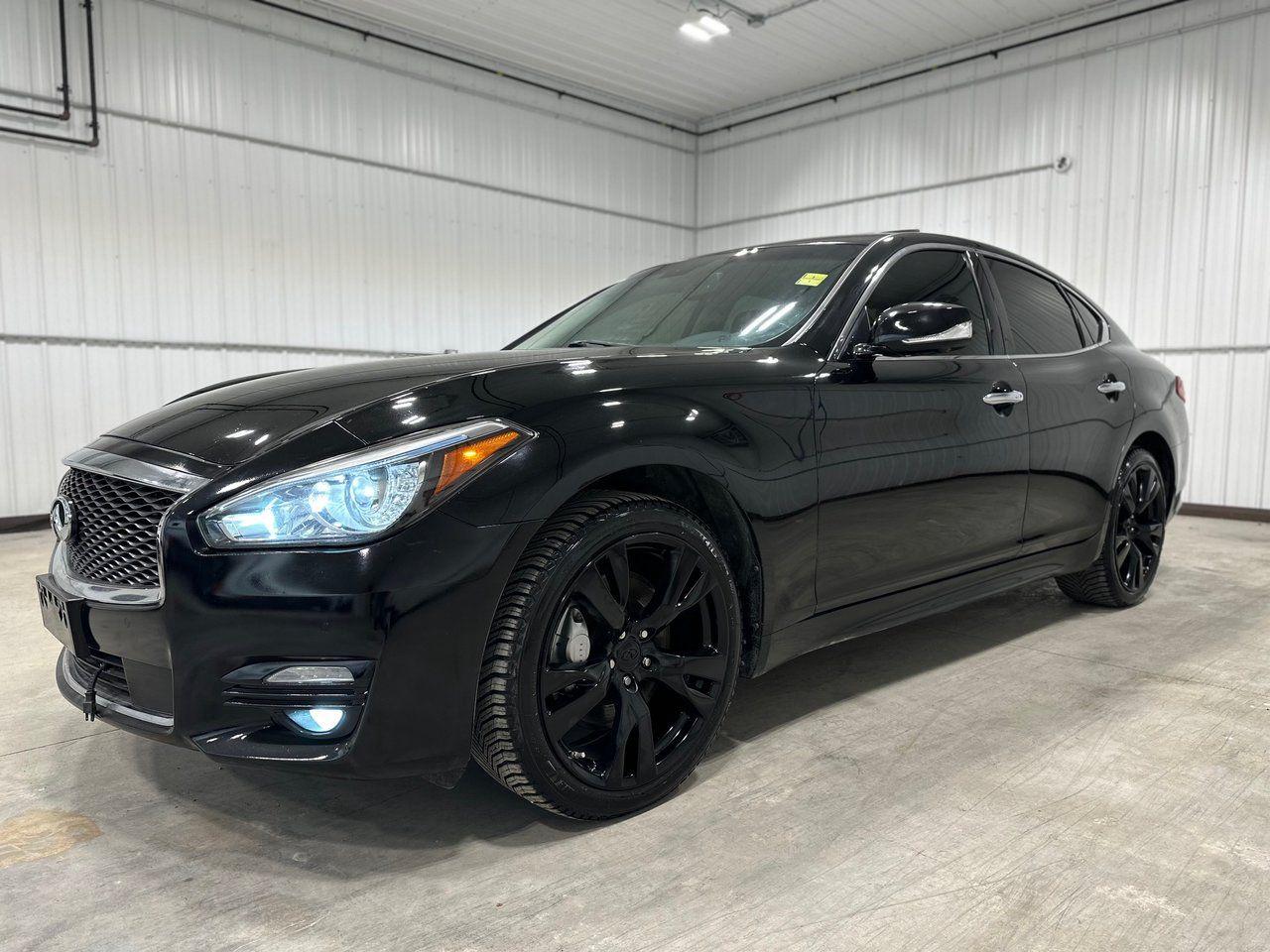 Used 2015 Infiniti Q70 3.7L for sale in Winnipeg, MB