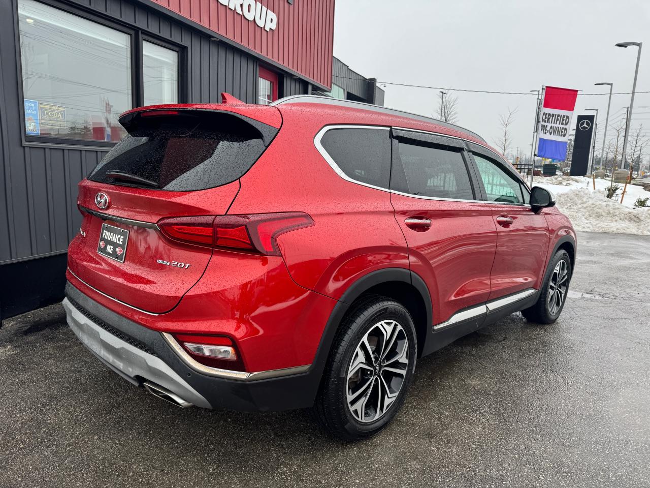 2019 Hyundai Santa Fe 2.0T Ultimate AWD w/Dark Chrome Accent - Photo #3