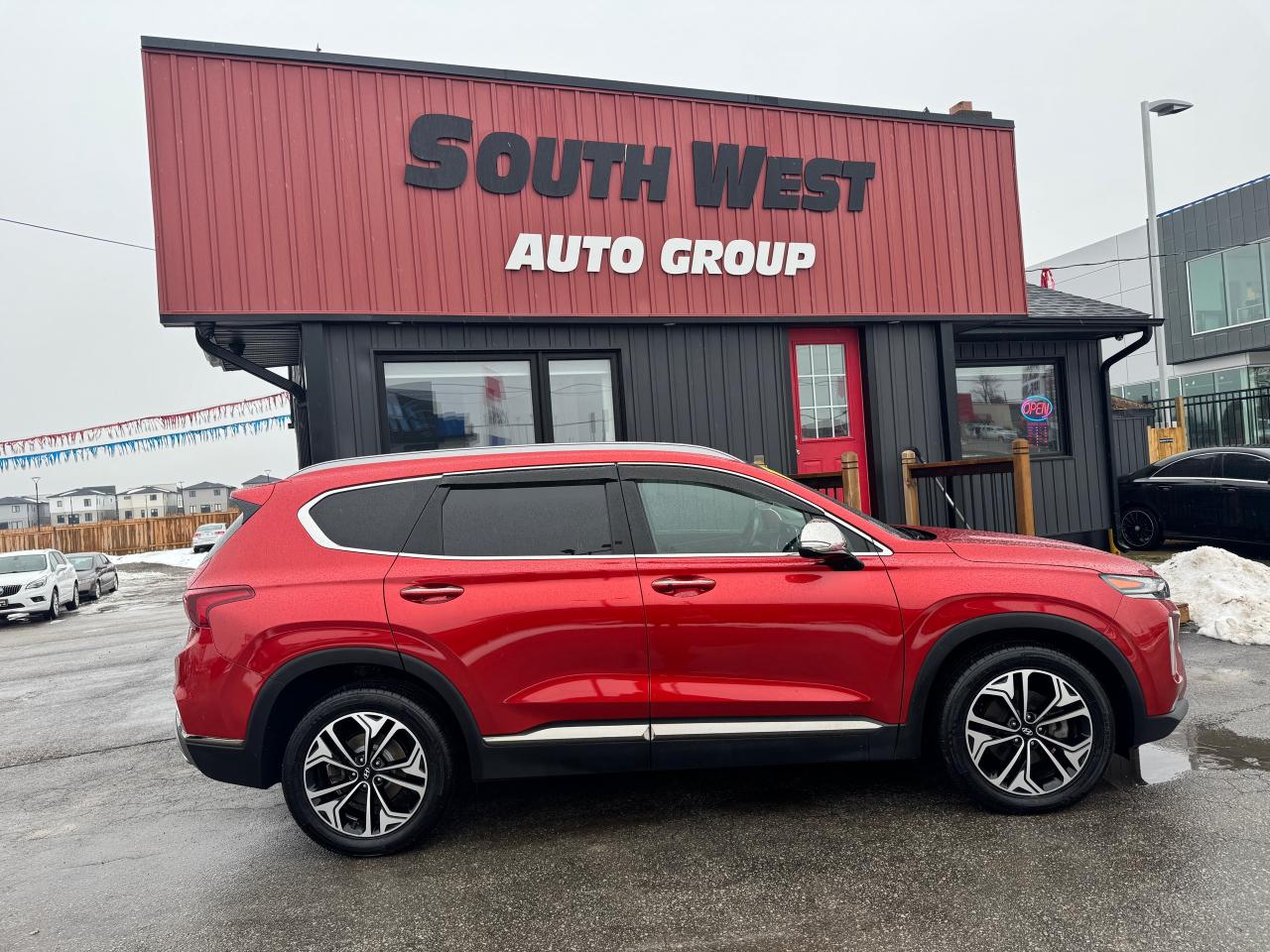 2019 Hyundai Santa Fe 2.0T Ultimate AWD w/Dark Chrome Accent - Photo #2