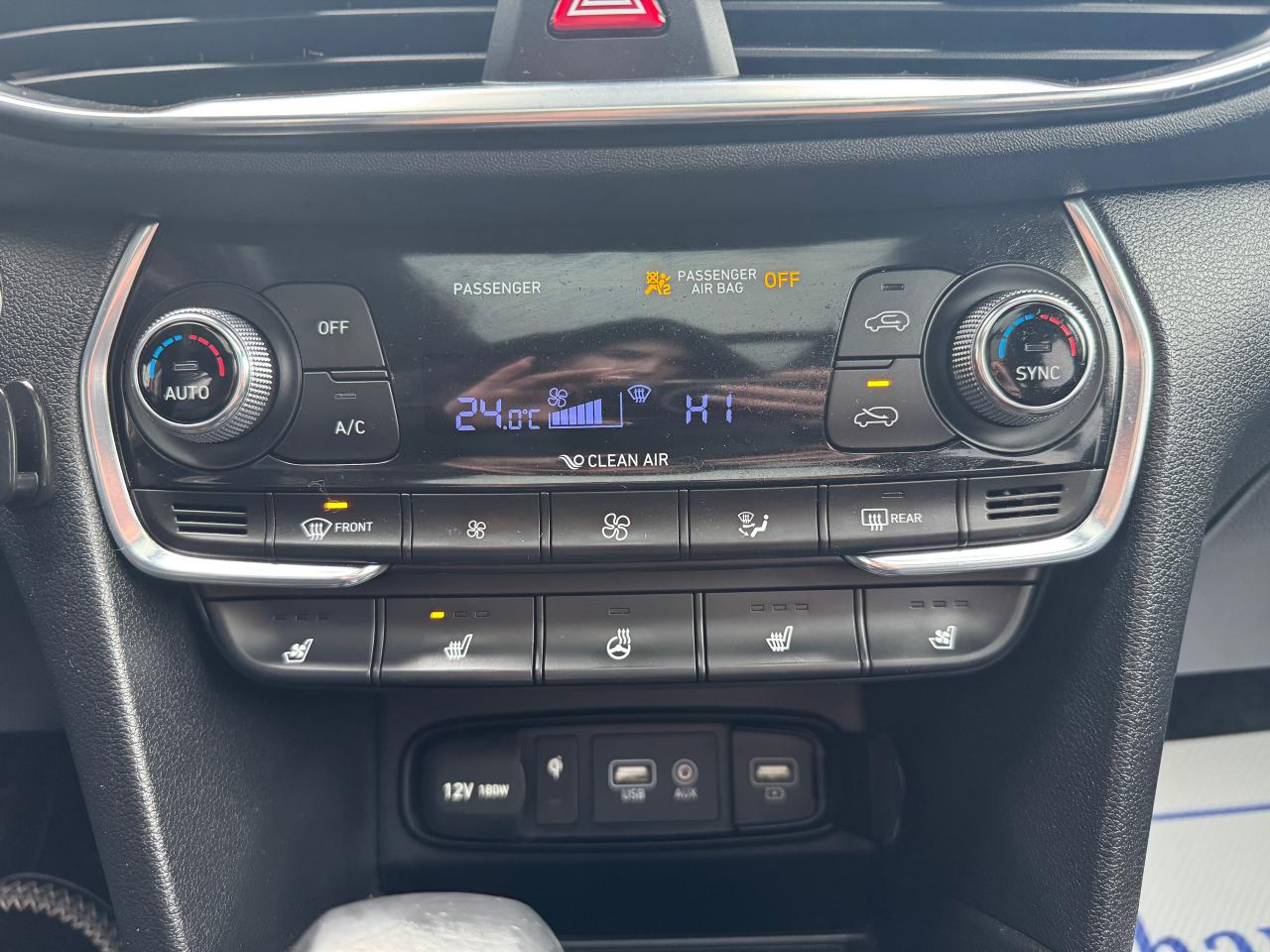 2019 Hyundai Santa Fe 2.0T Ultimate AWD w/Dark Chrome Accent - Photo #22