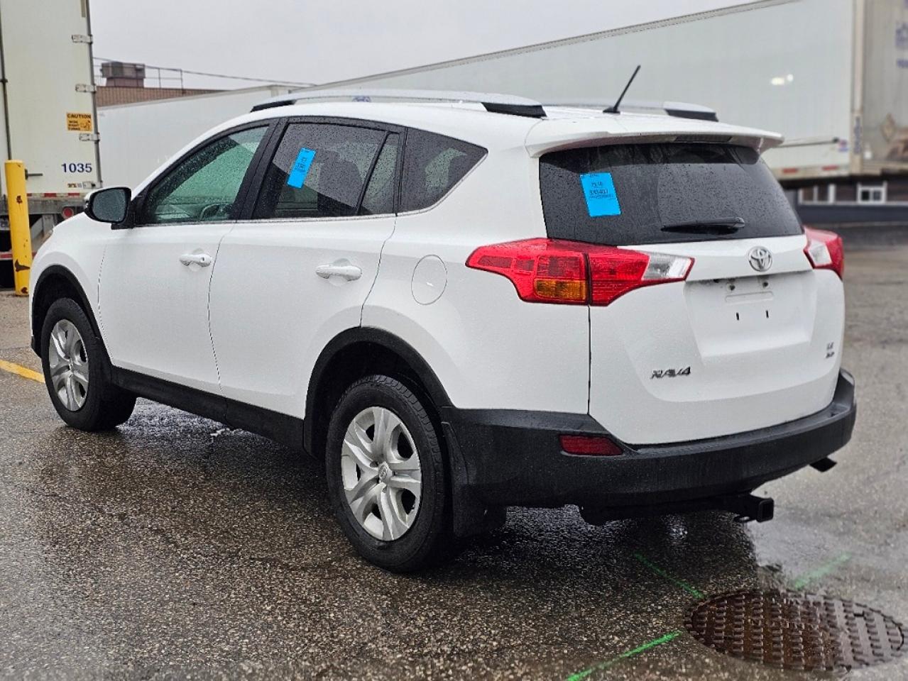 2015 Toyota RAV4 AWD 4dr LE - Photo #3